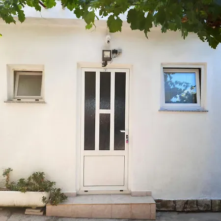 Apartament Ana-lora Lopar